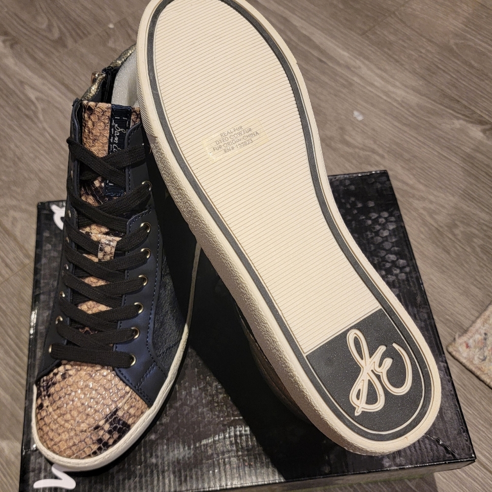 *NEW* Sam Edelman Casual sneaker - Picture 2 of 7